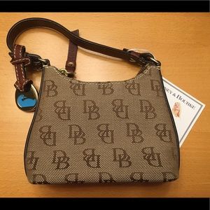NWT Dooney & Bourke Bitsy Bag